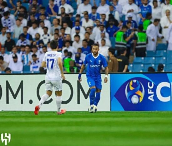 《钢铁侠2》曝三主角造型 “黑寡妇”冷艳性感 2009-07-17 黑寡妇、钢铁侠、鞭锁 斯嘉丽・约翰逊饰“黑寡妇” “黑寡妇” 最近，《钢铁侠2》的三位主演小罗伯特・唐尼、米基・洛克和斯嘉丽・约翰逊登上了最新一期《娱乐周刊》封面，而在杂志发行前，这张封面照已 《钢铁侠》东京首映 唐尼现场兴奋耍大锤 2008-12-14 电影网讯2008年9月4日，电影《钢铁侠》在东京举行首映式，几位奥运冠军捧场，男星小罗伯特·唐尼更在现场兴奋的耍起了大锤。