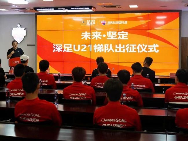 郭采洁今日出席活动神采奕奕，首度回应与男友在巴黎玩得非常充实。